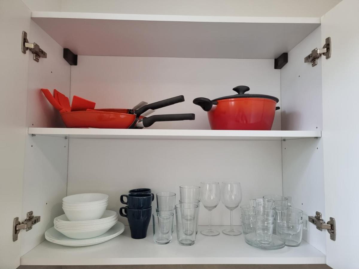 Retreat Apartments With Free Parking Пула Экстерьер фото